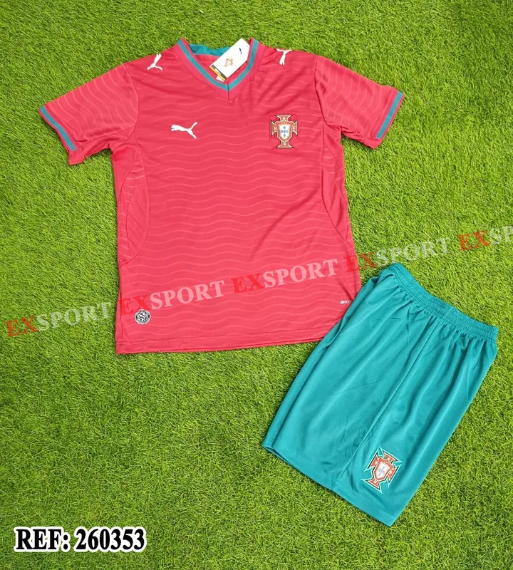Ensemble Maillot Et Short Portugal Domicile Qualité SUPER GOOD